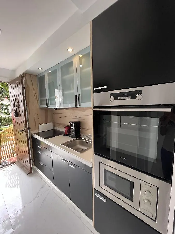 Apartment Estepona - Playa - Estudio Al Lado Del Mar Jo18 Spain